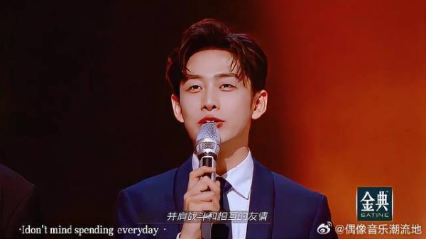 未来之星齐思钧，帅气仪态获盛赞，业务水平出类拔萃！