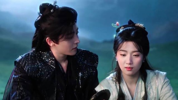 嗯,发现自己老婆武力比自己牛逼就这样明爽 侯明昊丨卢昱晓