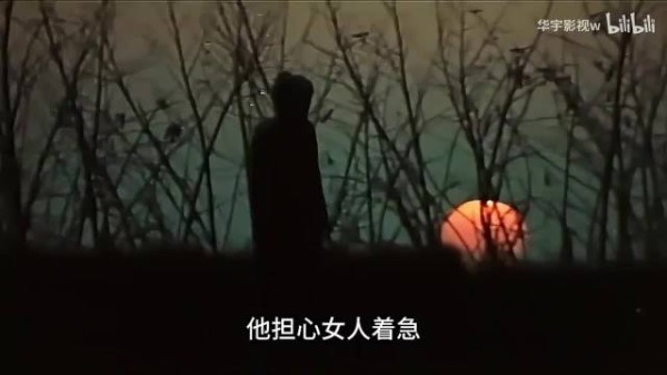 新婚之夜，书生发现妻子能摘脑袋化妆