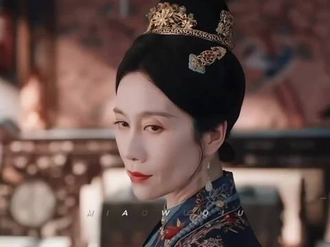 难怪导演会找她来演顶级贵女！ 光抬眸压迫感十足