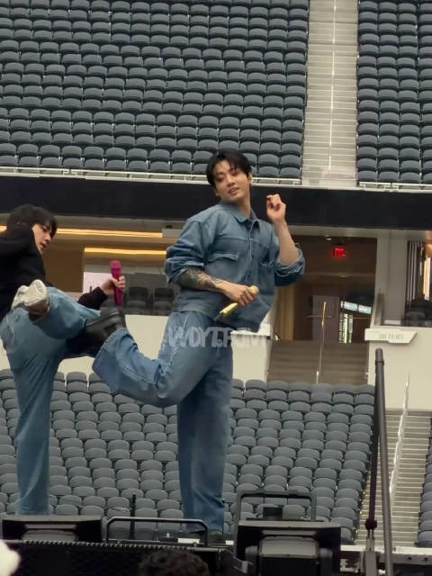 diva小猪上线 这个娇俏的抬腿后踢 /wdytpjm 260906 BTS世巡 洛杉矶演唱会Day4