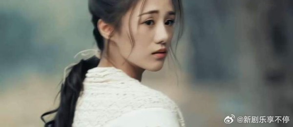 差一步美满，就牵着手走散