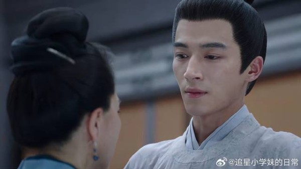母亲引以为傲的儿子，竟一朝变成朝廷逆党，瞬间伤心了