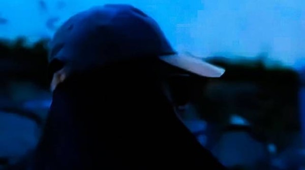 这场局里最冷静的玩家 看似被动 实则步步为营