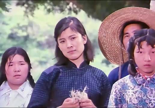 男人为寻妻儿历经千辛万苦,几经周折惊觉妻子另组新家