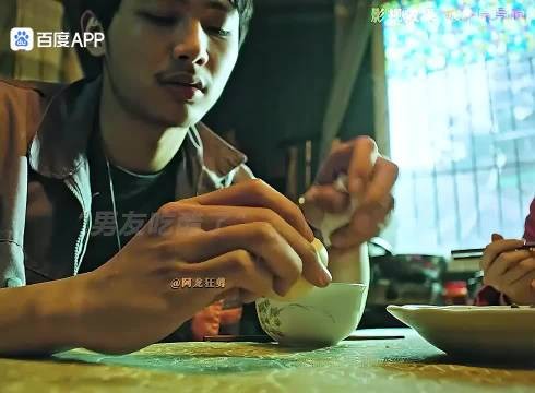 他憧憬病愈娶她，她却被日薪三千模特迷住