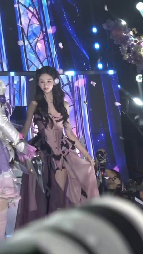 越看越美的嘟嘟,期待演员陈都灵的待播作品