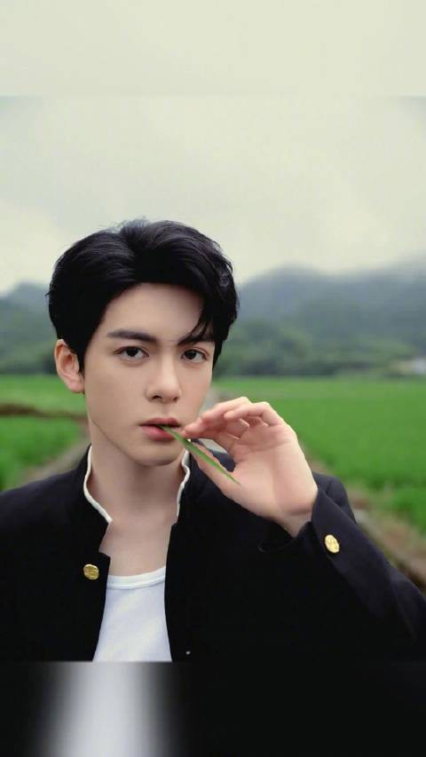 尚雯婕公司诉曾舜晞案10月开庭：尚雯婕公司起诉曾舜晞损害公司利益