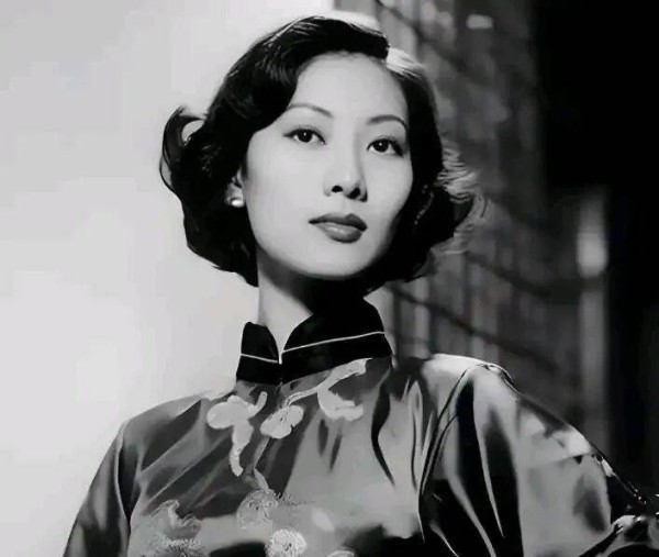 1995年9月8日张爱玲在洛杉矶去世——“旗袍论”女作家最后的日子