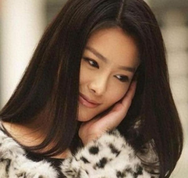 于娜在两个月内成功减掉40斤，目前糖尿病血糖已经恢复正常，她希望最终瘦到160斤