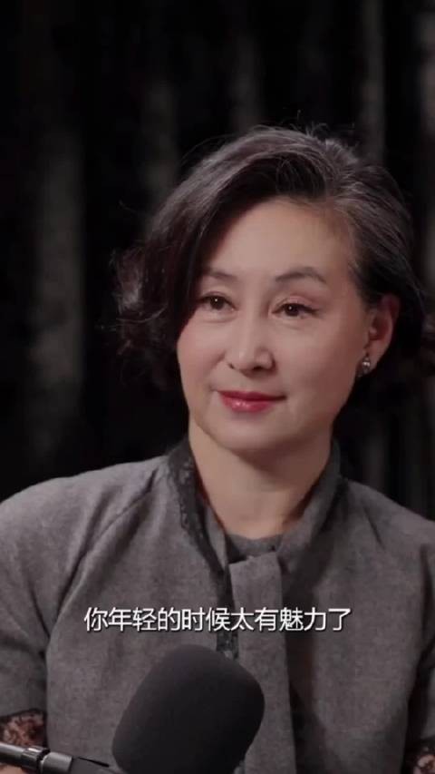 何超琼不止年轻的时候太有魅力现在也比章泽天有魅力