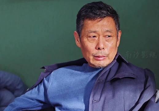 这样关心孩子的爷爷，谁能不喜欢