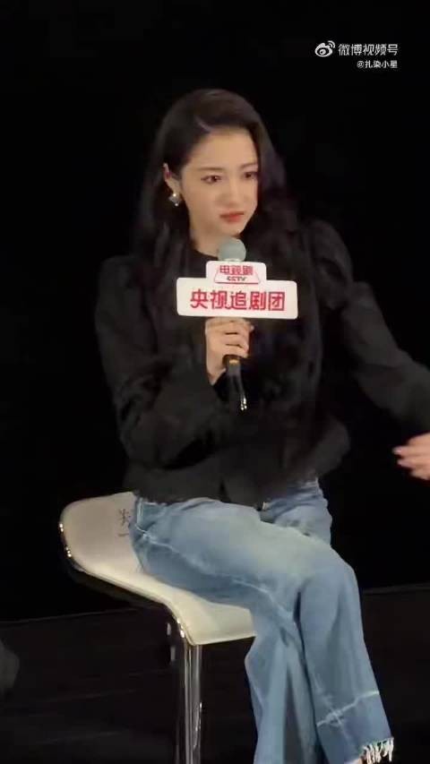 关晓彤细致演绎月亮女孩，齐时状态牵动情绪