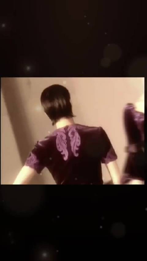 天桥风云的穿搭现在看也不土,歌也好听