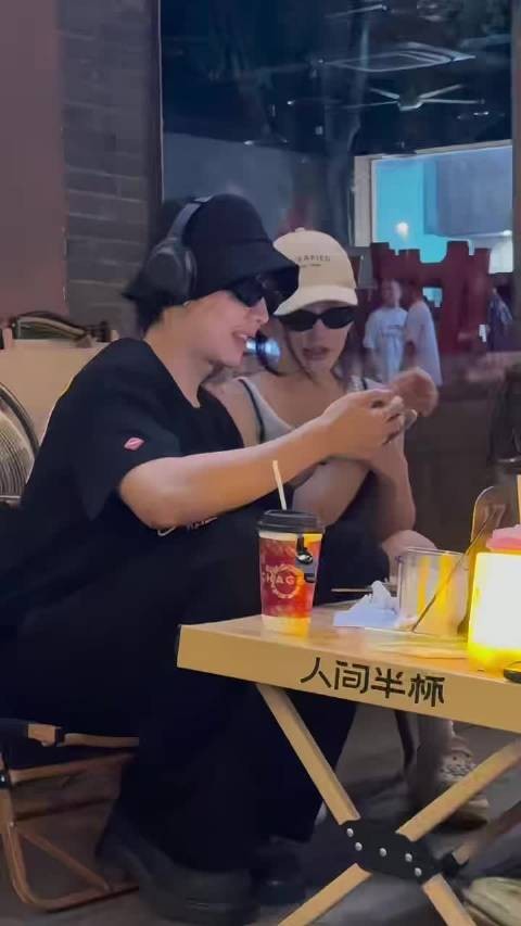 女友视角是心动,全景视角是快乐,辉子和舅舅这波联动太会玩了