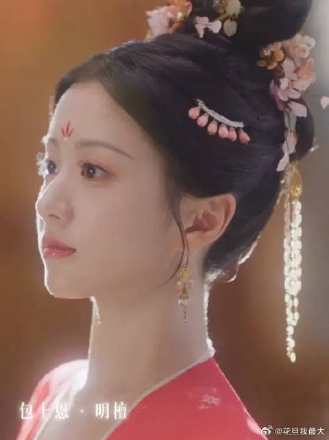 “女子,亦可如乔木般独立于世”