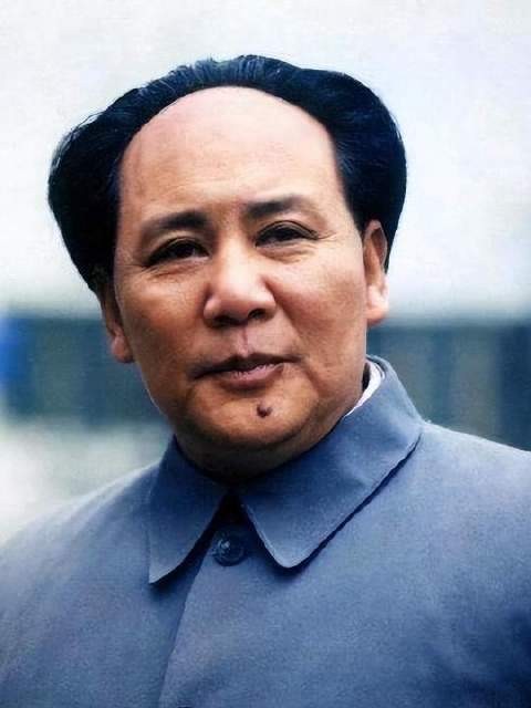 许大将军临危受命,许世友掷地有声:“上海,一小时必达!”