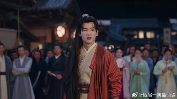 九思为了顾家名声，当街鞭打自己受罚，不吭一声太硬气了
