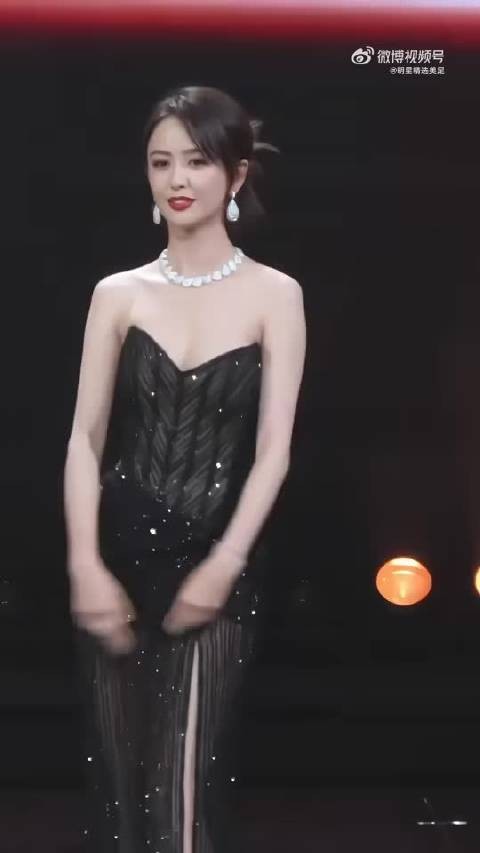 女神佟丽娅微博之夜绝美，我心里的MVP