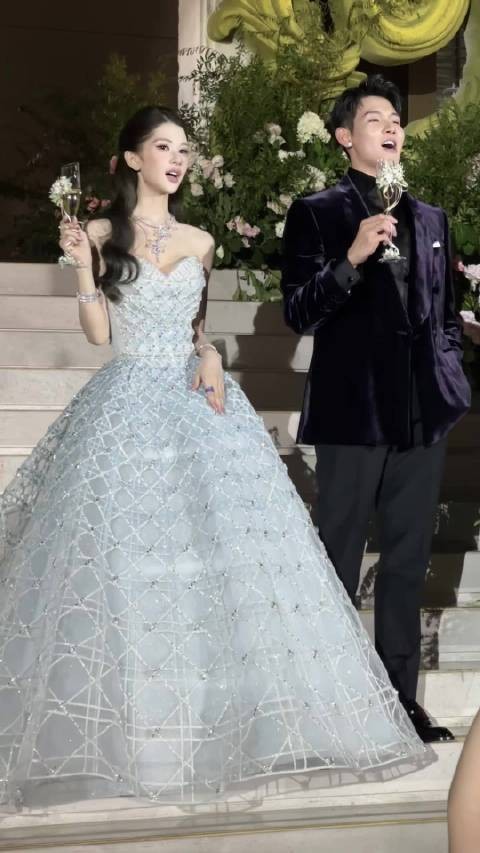 梅尼耶说妻子太瘦影响孩子发育,妻子称瘦能维持医美效果
