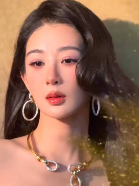 美死了！又美艳又明媚的吱吱公主！