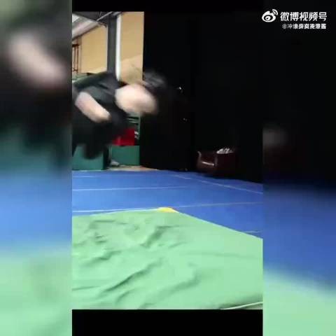 为什么陈丽君如此受欢迎?这个视频给你答案