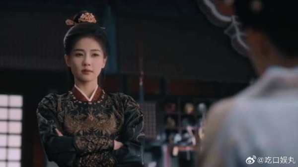 宫中玉兰枯死之谜，宠妃一语拿捏女官