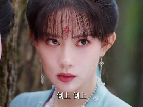 第一次见茶里茶气的女主 太搞笑了