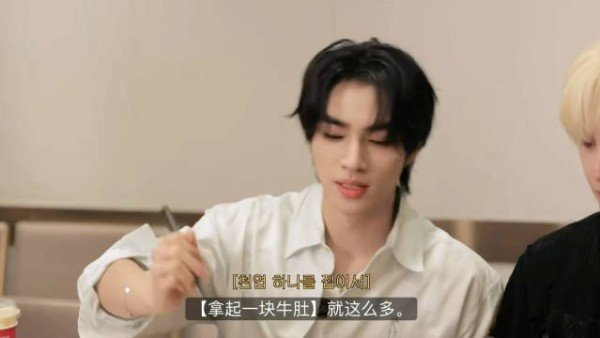 肖俊献唱茶啊二中第六季青春曲 ·260911 hi_sseulgi_油管更新肖俊相关…