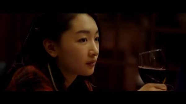 《七月与安生》上映十周年，那年青涩的周冬雨和马思纯