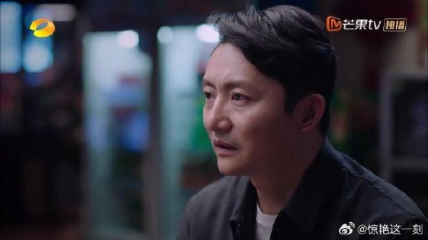母亲得知渣爹在国外就不管子秋，一个电话过去，怒骂渣爹