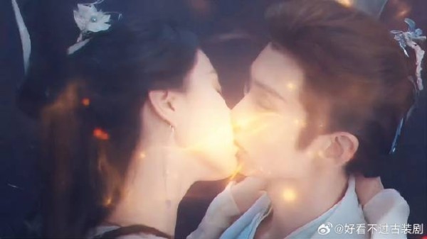 淮竹黑切白大号归来，王权弘业终于抱得美人归