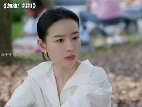女儿嫌弃妈妈没用她该有多心寒呀