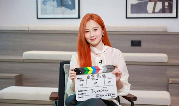 香港知名女星被嘲“没朋友”后疑拍片反击！不想学别人虚假圆滑