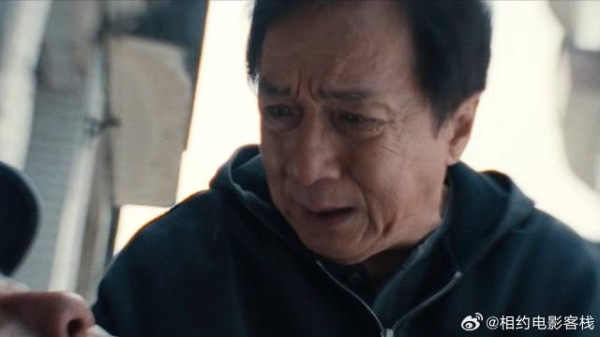 女孩爸爸出任务牺牲，兄弟承诺会照顾好女孩，兄弟情泪目了