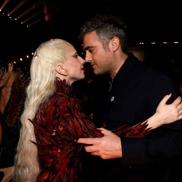 Lady Gaga 正在专心做宝妈！