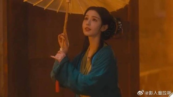 哈妮克孜演技太灵了 演青蛇每一帧都绝美，丁真都看呆！
