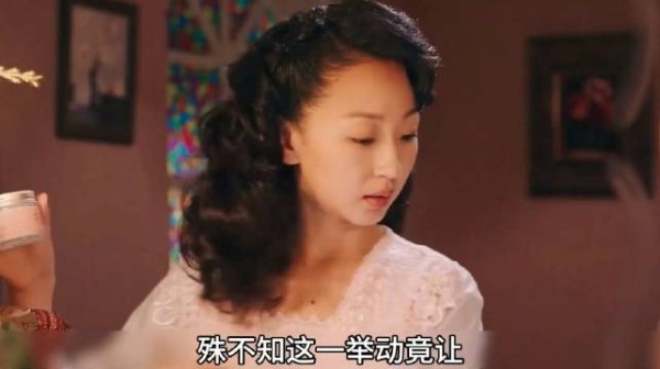 女人发现了鬼子藏匿军火的位置，于是牺牲性命把消息传递了出去