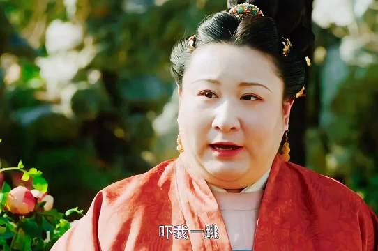儿子十年未见自己母妃,如今竟变成了300斤的大胖子