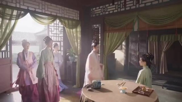 婆媳合作，对抗绿茶