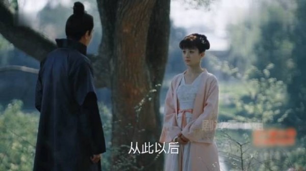 赵丽颖和冯绍峰的孩子，长大了，看知否，是不是就是在看爸爸妈妈相爱的过程