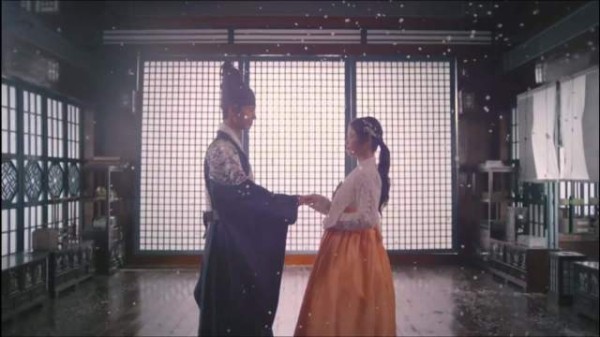已打开《云画的月光》