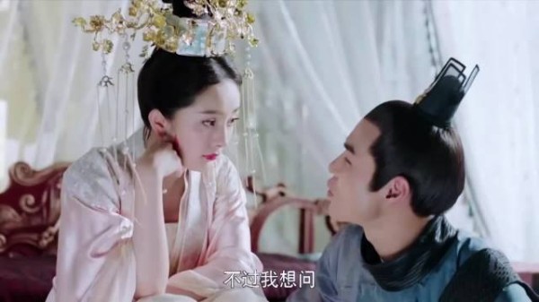杨幂年纪大了 她自己也知道演偶像剧已经不行了…