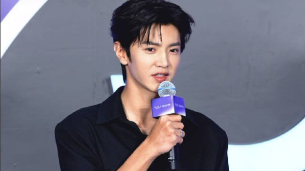 陈哲远南京目意直播全程cut：陈哲远休假后复工的第一天…