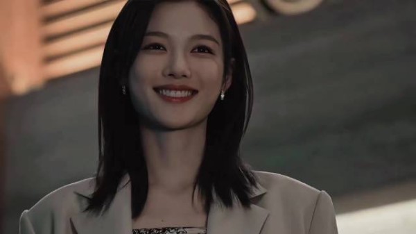 “每次要接近幸福的时候总被拽回谷底”
