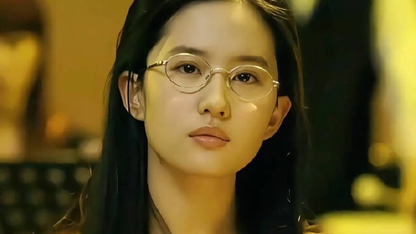 男帅女美，但两个人的咖位合作不了吧，这剧情都烂大街了，刘亦菲会接吗？