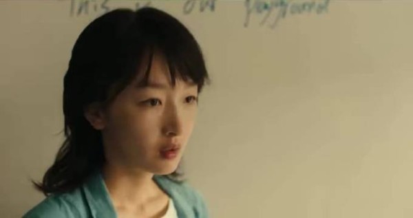 周冬雨在《少年的你》里的片段引发外国网友共鸣 更评价这部电影是一部杰作！