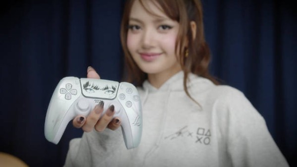 PlayStation联名LISA PS5手柄10月上市限量发行