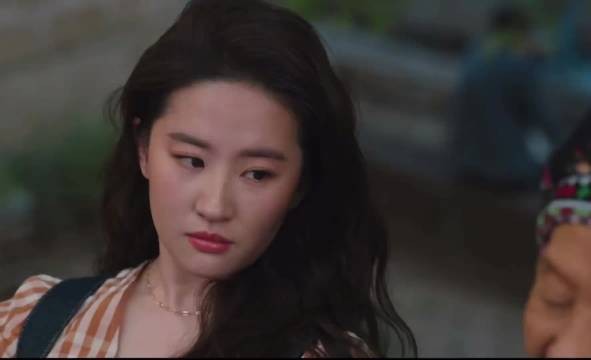 “人就长了两只手 拿了金银镯就拿不了玉如意 哪能要什么有什么”！