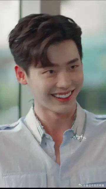 李钟硕有谁能拒绝这么可爱的
